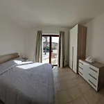 Centralissimo, Ampio E Luminoso! Appartement