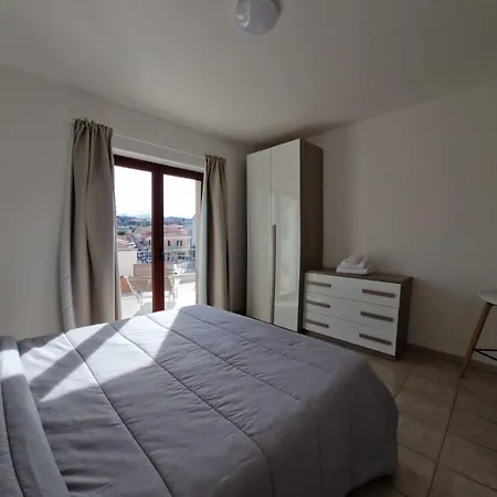 Centralissimo, Ampio E Luminoso! דירה *